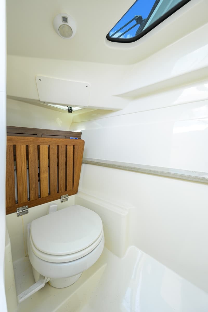 2023 Boston Whaler Vantage - Photo 48
