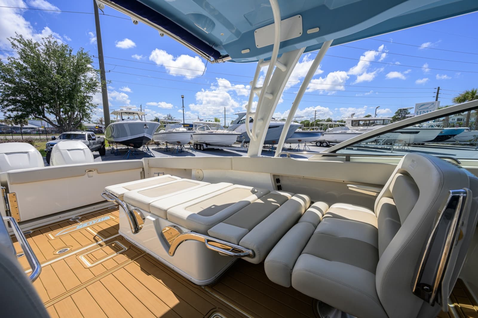 2023 Boston Whaler Vantage - Photo 30