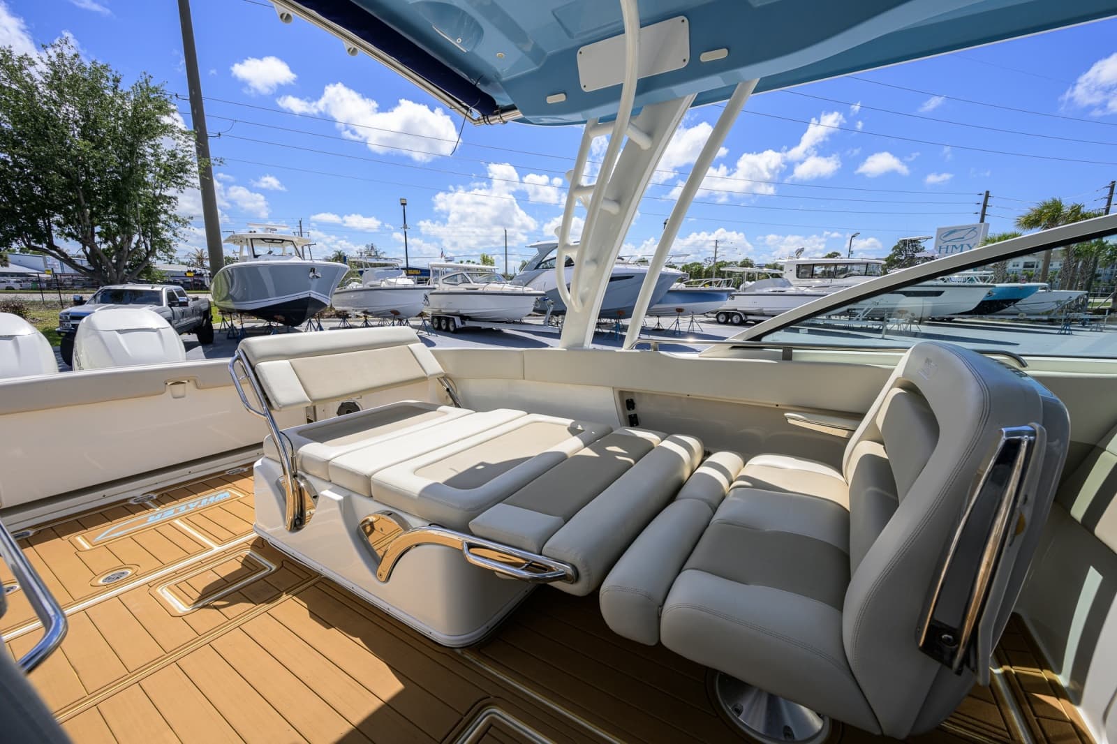 2023 Boston Whaler Vantage - Photo 31