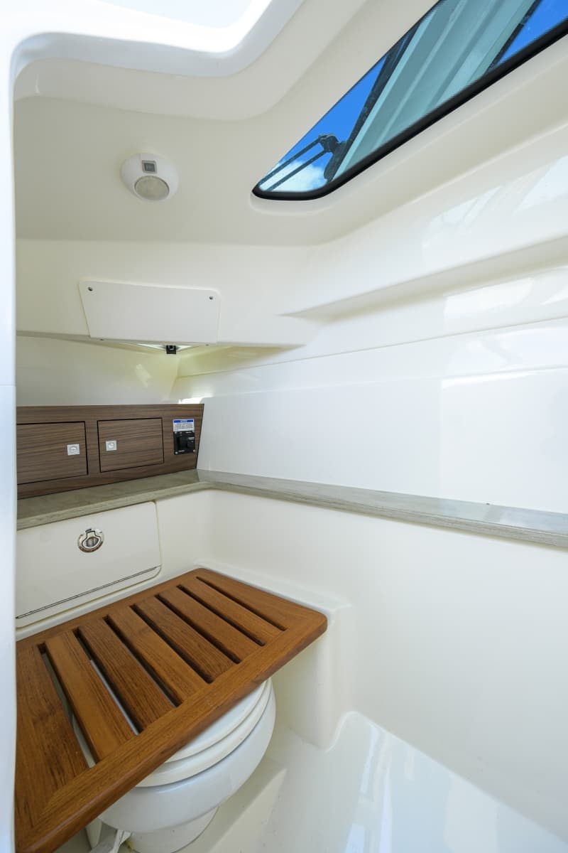 2023 Boston Whaler Vantage - Photo 47