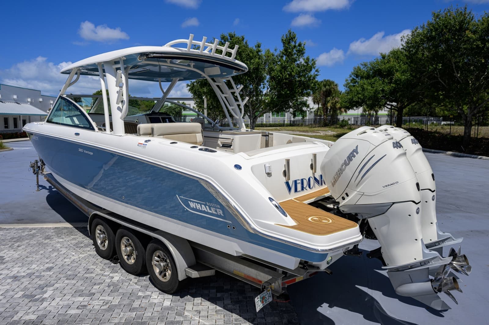 2023 Boston Whaler Vantage - Photo 9