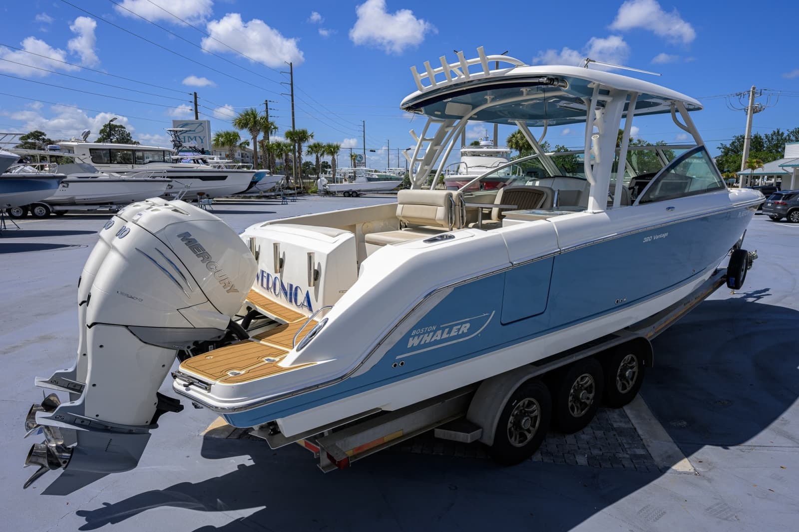 2023 Boston Whaler Vantage - Photo 12