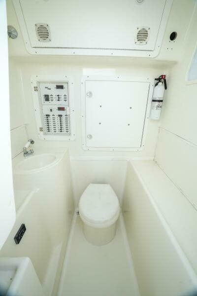 2013 SeaVee 390 - Photo 32
