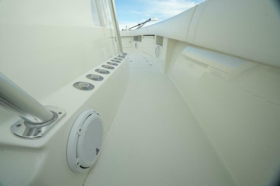 2013 SeaVee 390 - Photo 30