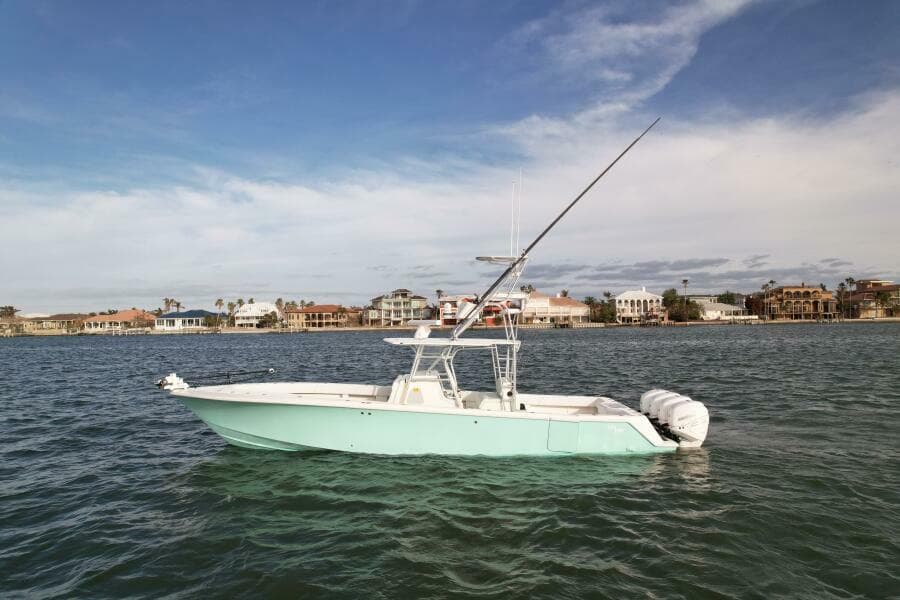 2013 SeaVee 390 - Photo 1