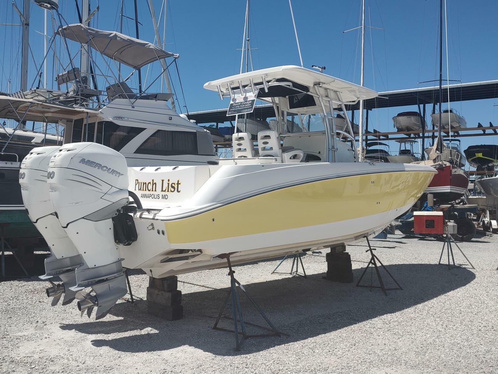 2006 Boston Whaler 320 Outrage - Photo 2