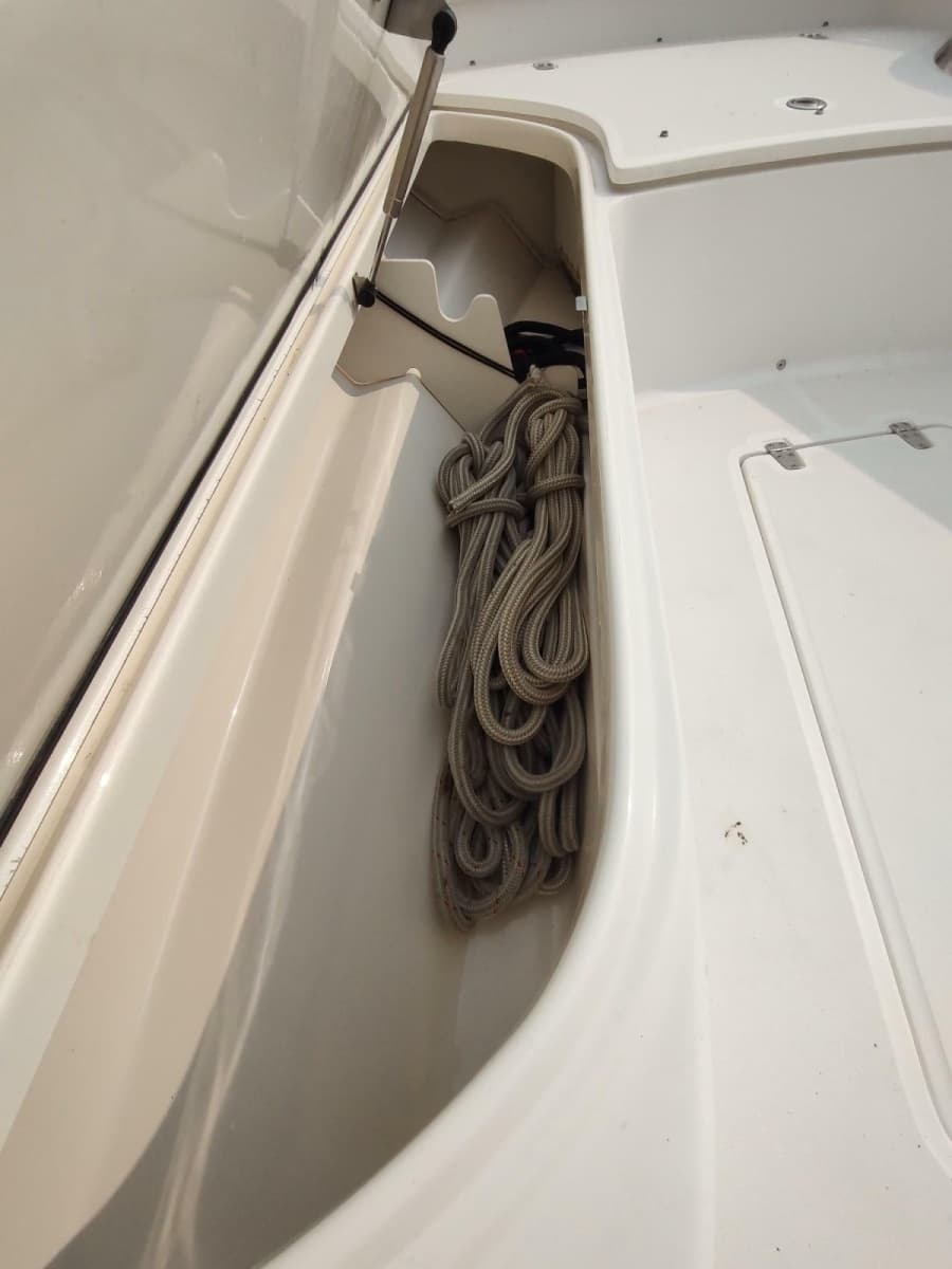2006 Boston Whaler 320 Outrage - Photo 45