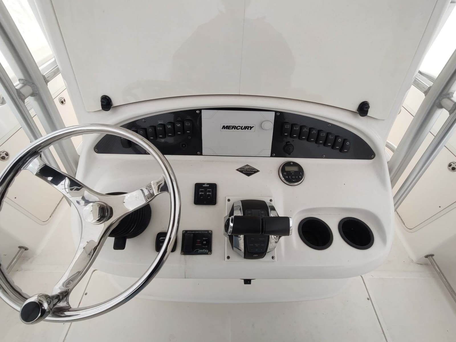 2006 Boston Whaler 320 Outrage - Photo 14
