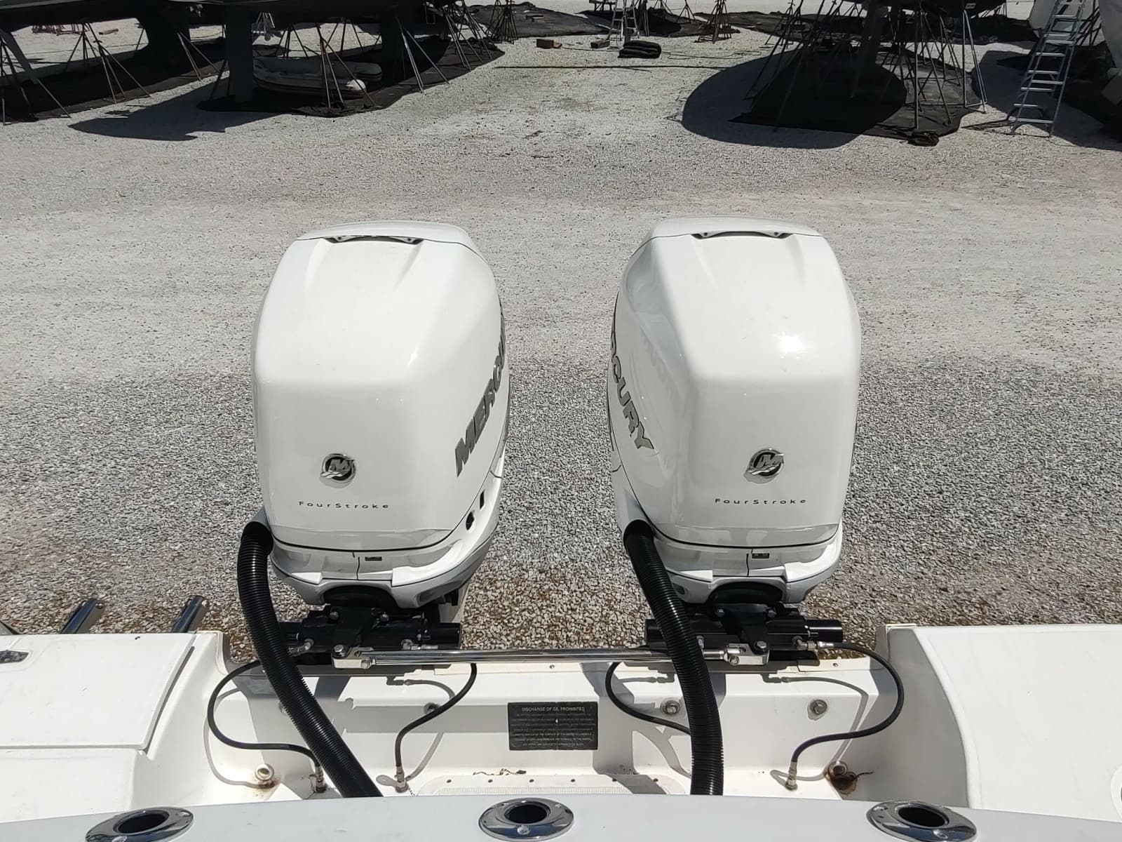 2006 Boston Whaler 320 Outrage - Photo 42