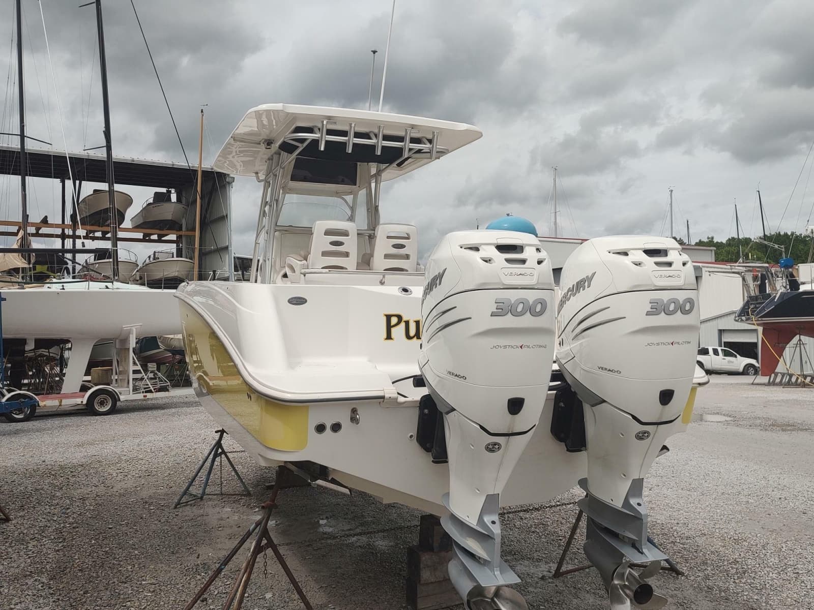 2006 Boston Whaler 320 Outrage - Photo 10