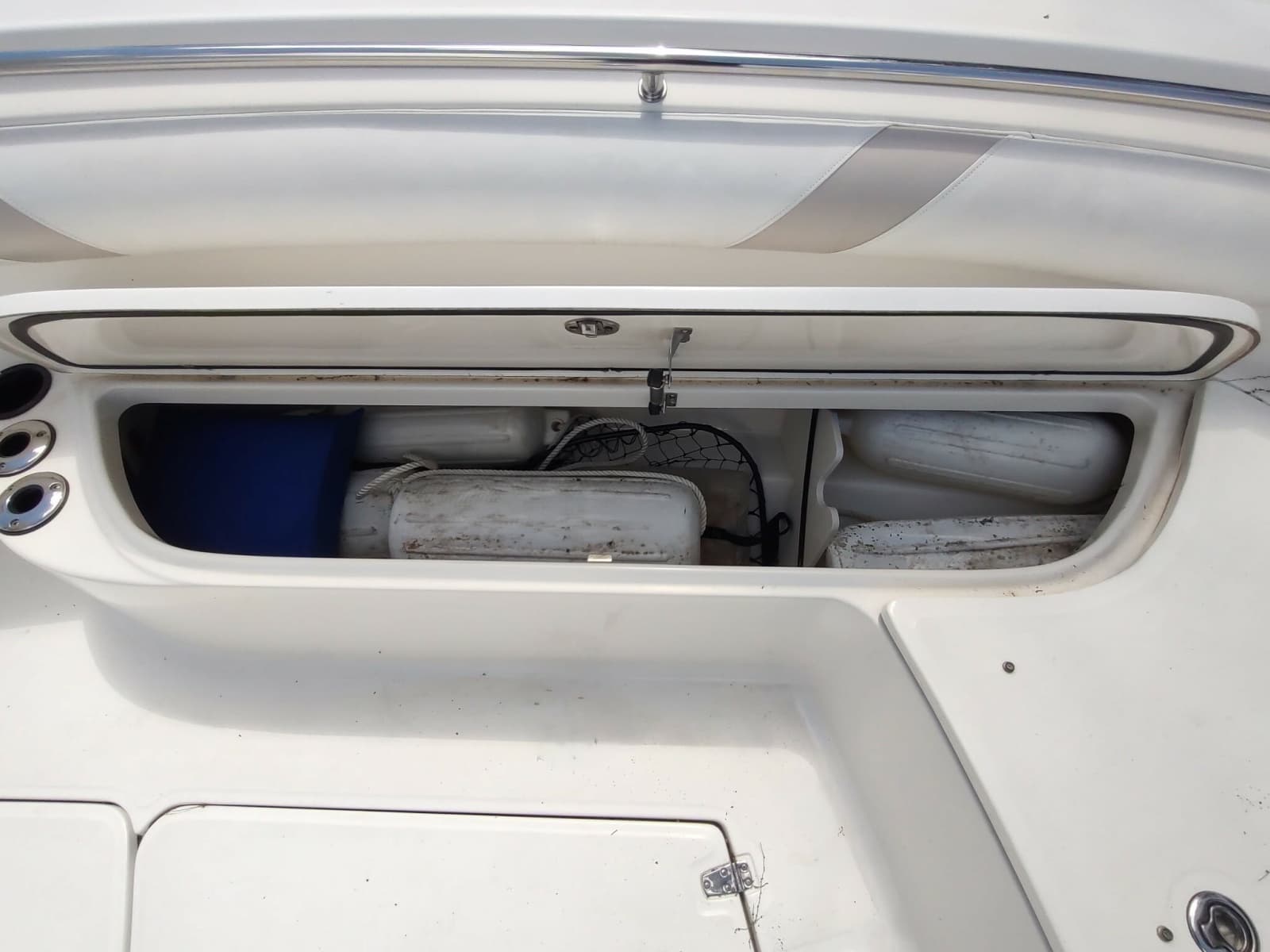 2006 Boston Whaler 320 Outrage - Photo 34