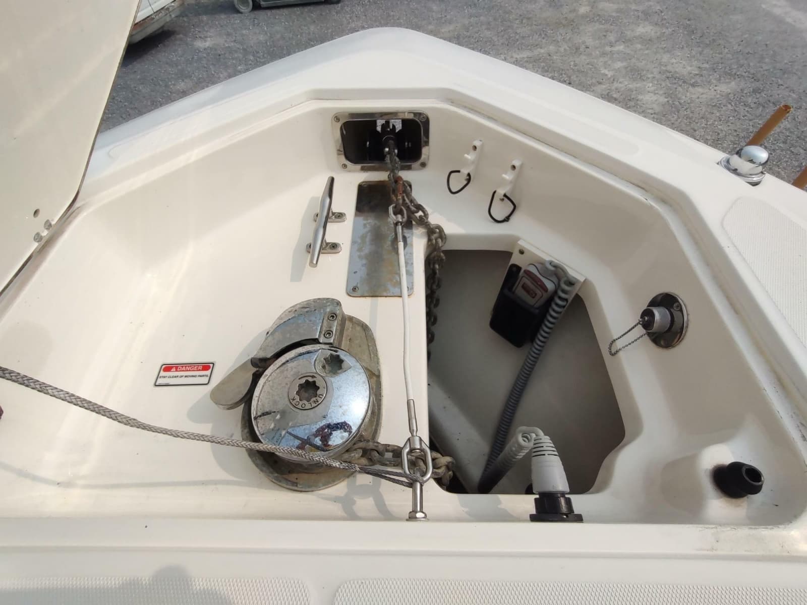 2006 Boston Whaler 320 Outrage - Photo 46