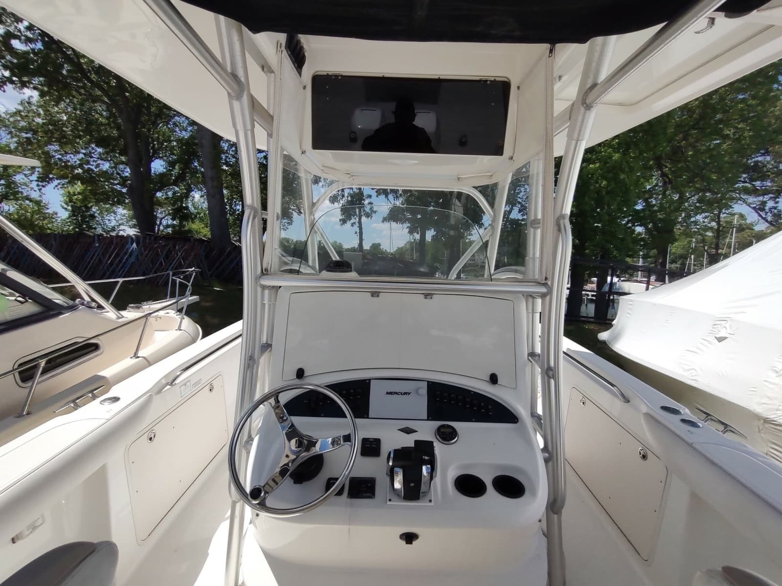 2006 Boston Whaler 320 Outrage - Photo 18