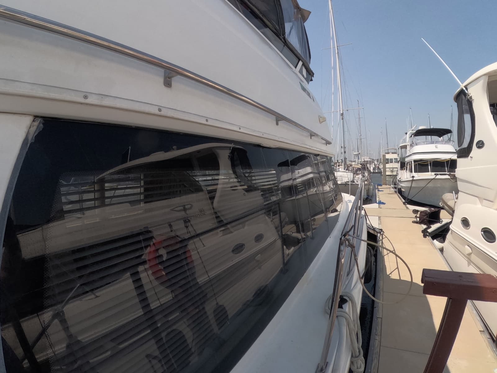 2000 Carver 406 Motor Yacht - Photo 19