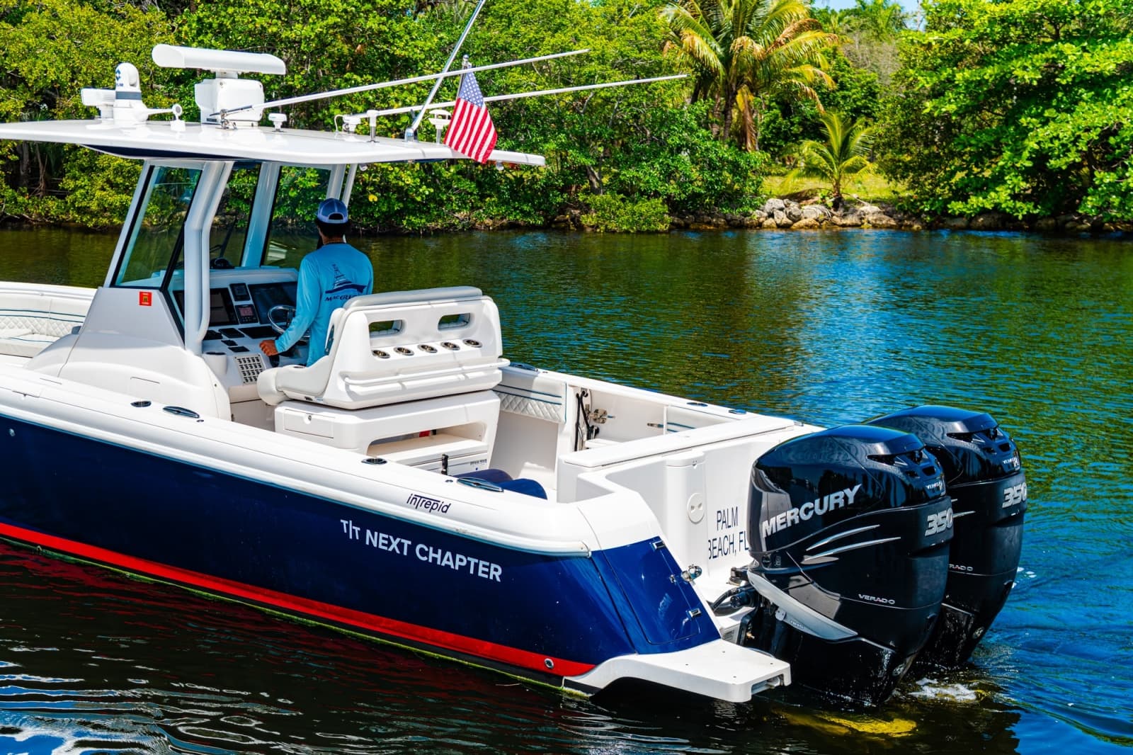2018 Intrepid 327 - Photo 41