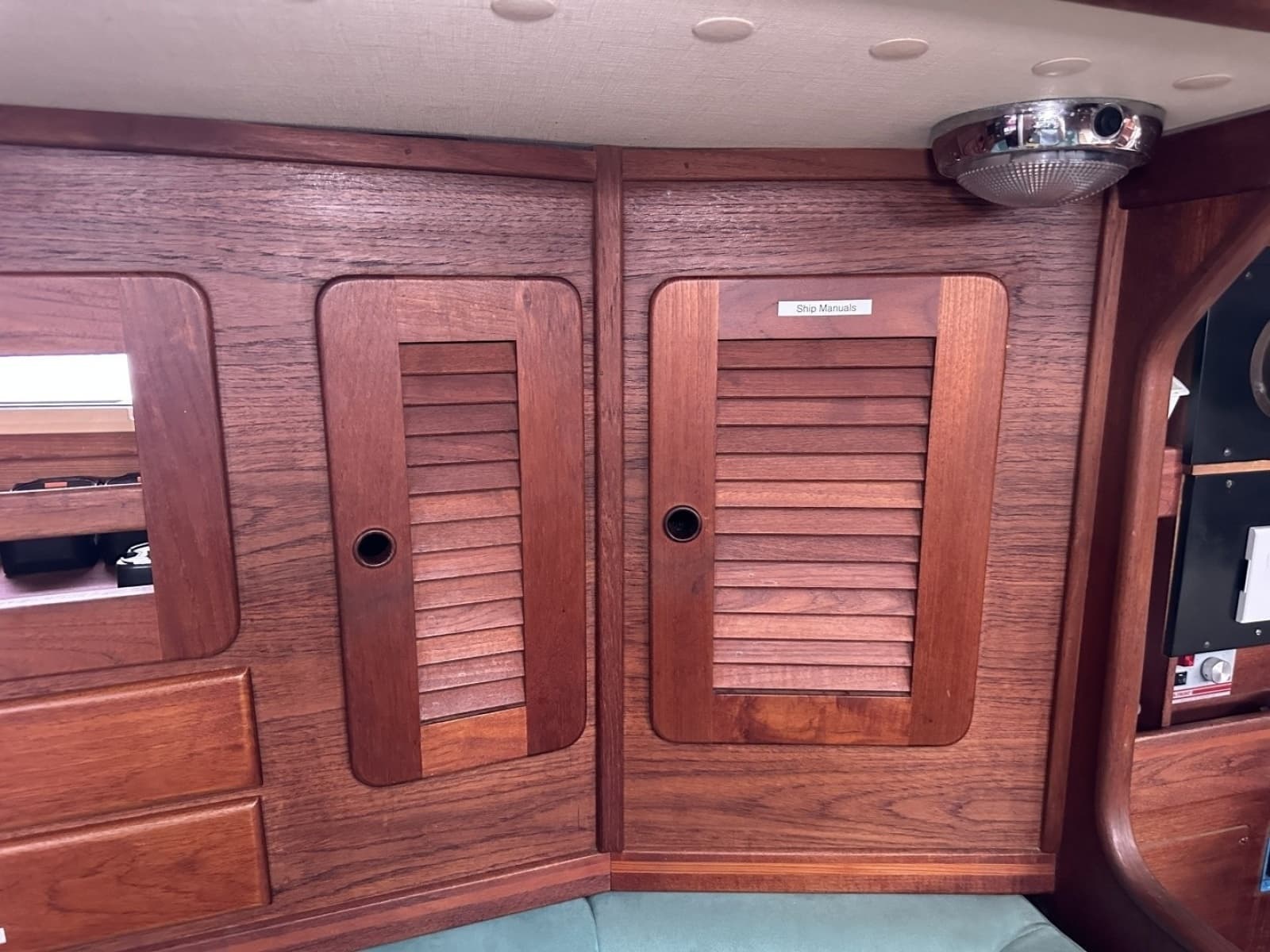 1991 Sabre 425 - Photo 175