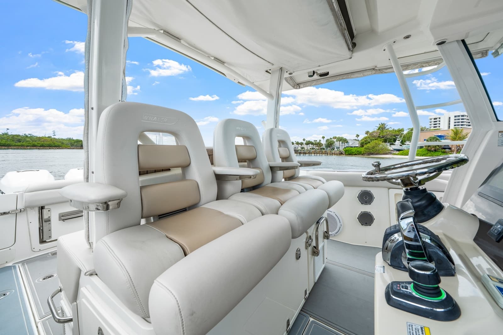 2018 Boston Whaler 380 Outrage - Photo 13