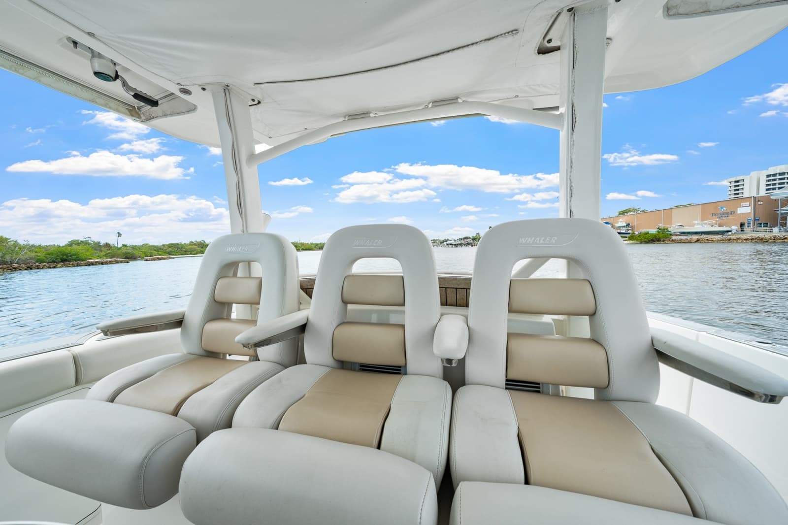 2018 Boston Whaler 380 Outrage - Photo 12