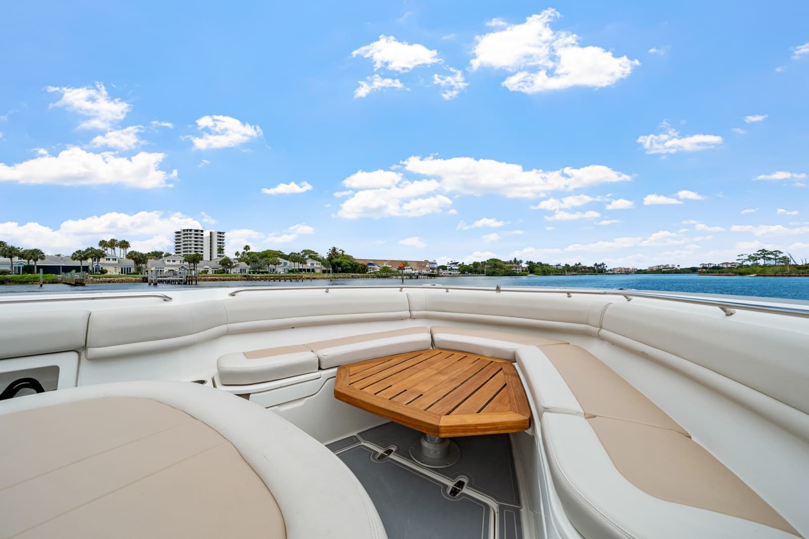 2018 Boston Whaler 380 Outrage - Photo 10