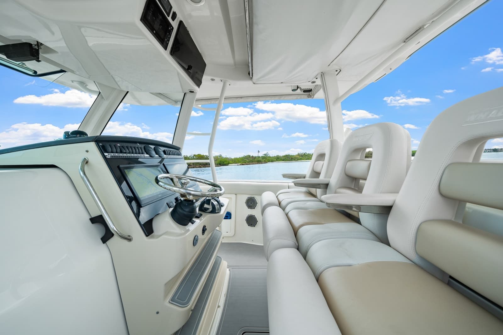 2018 Boston Whaler 380 Outrage - Photo 15