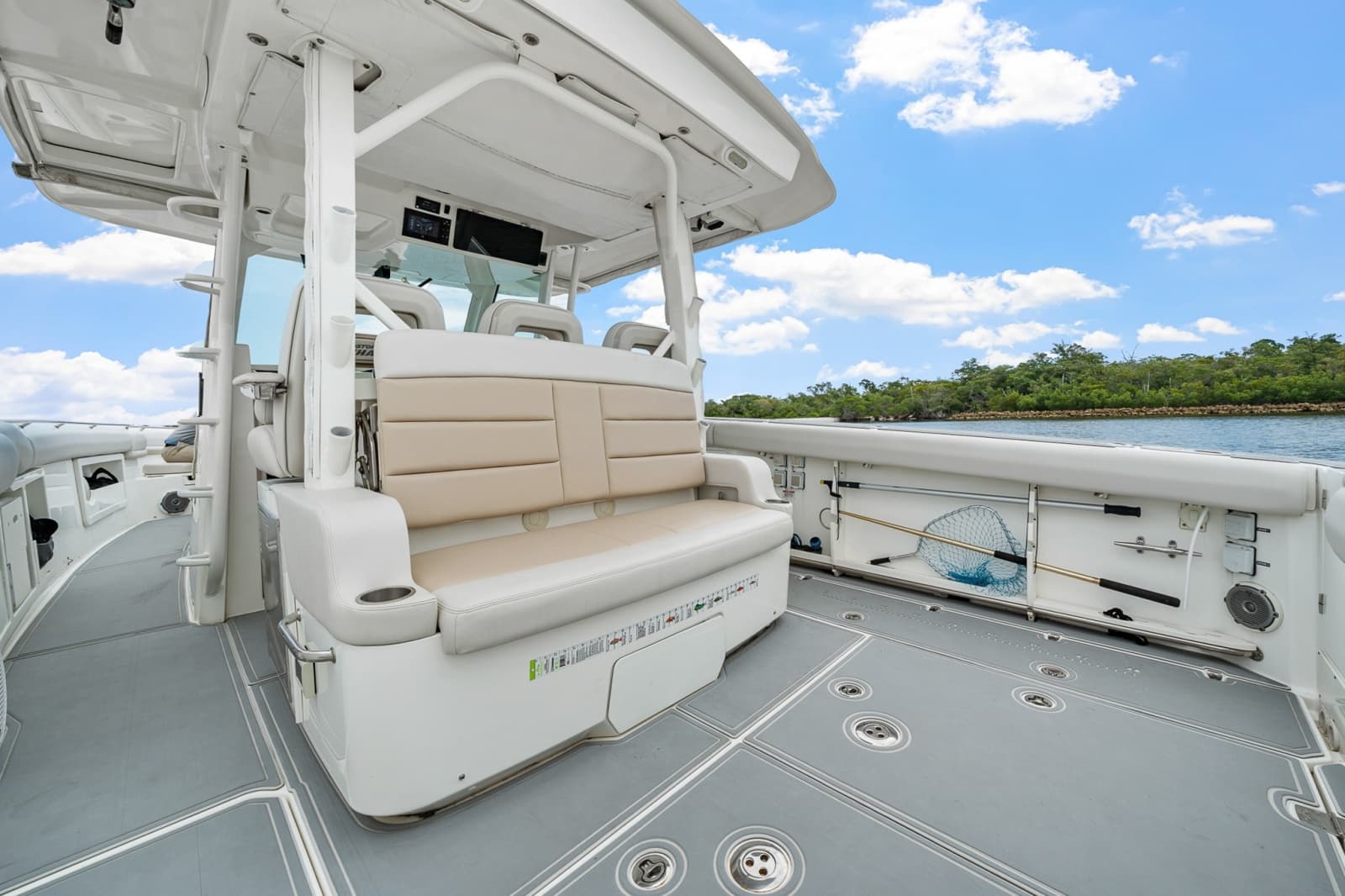 2018 Boston Whaler 380 Outrage - Photo 26