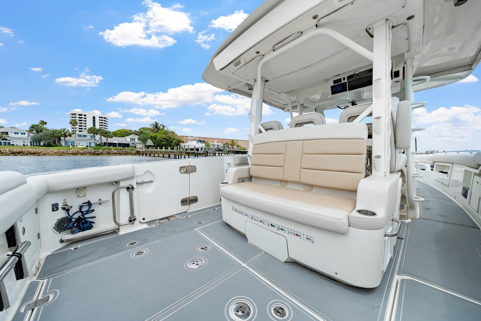 2018 Boston Whaler 380 Outrage - Photo 22