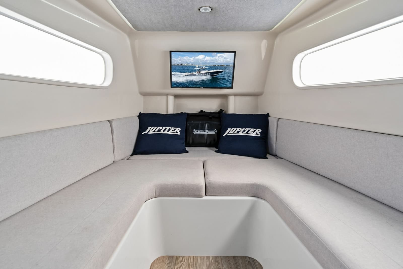 2020 Jupiter 43 SF - Photo 6