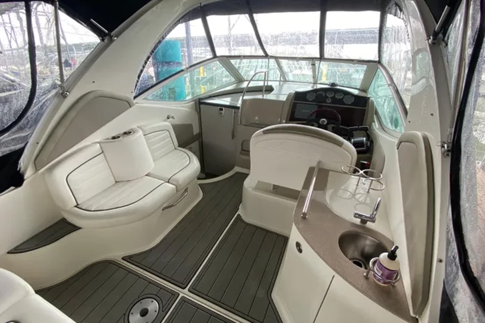 2006 Sea Ray 290 Sundancer - Photo 18