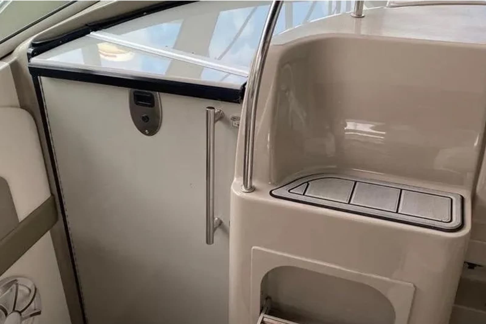 2006 Sea Ray 290 Sundancer - Photo 25