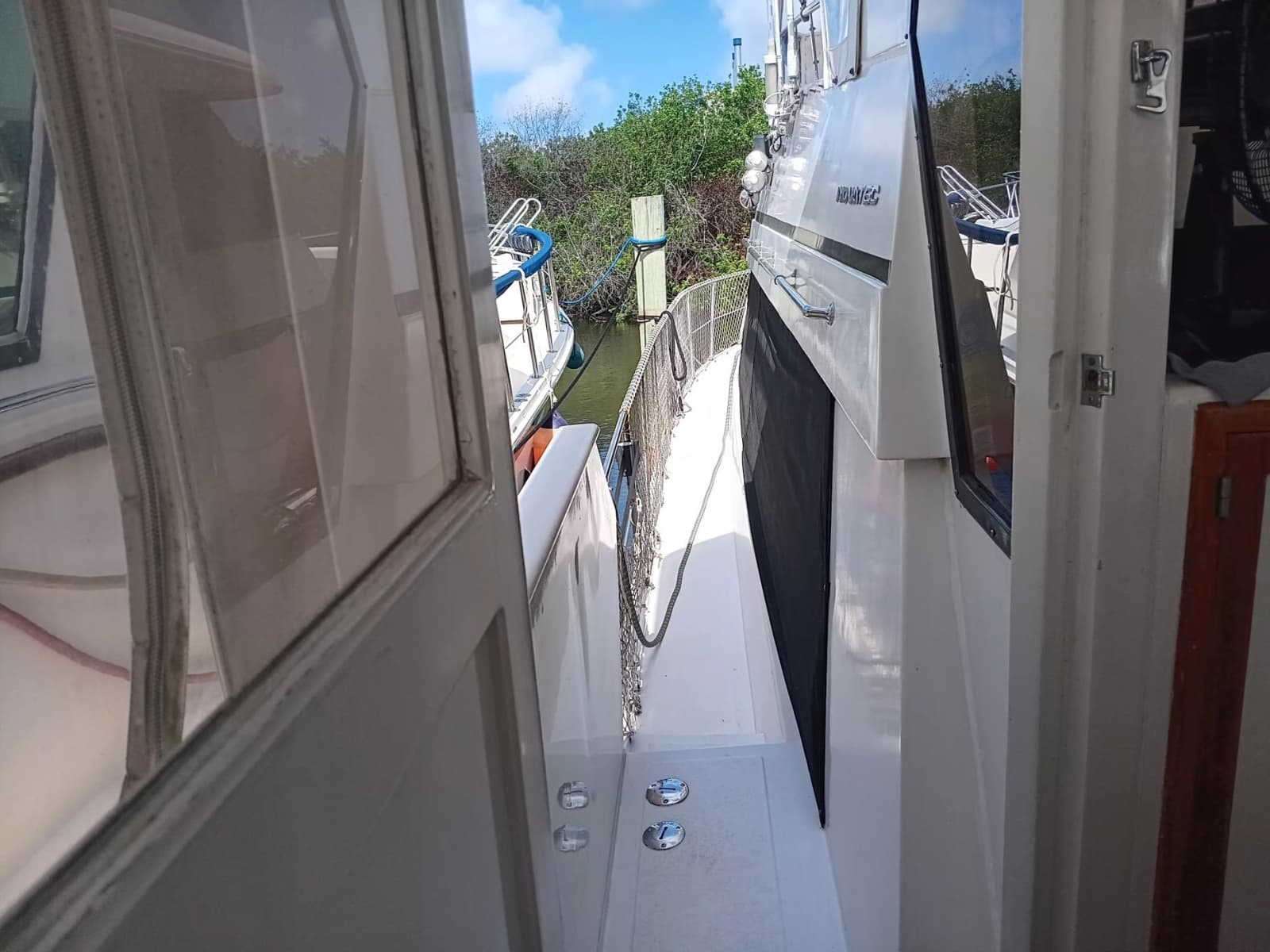 1996 Novatec 50 Islander Cockpit - Photo 16