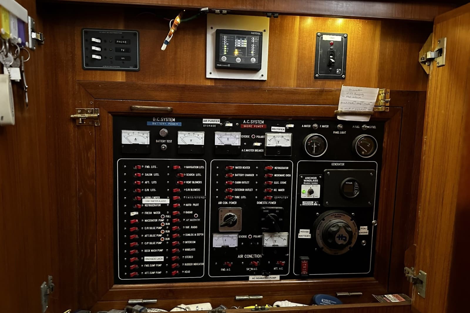 1996 Novatec 50 Islander Cockpit - Photo 32