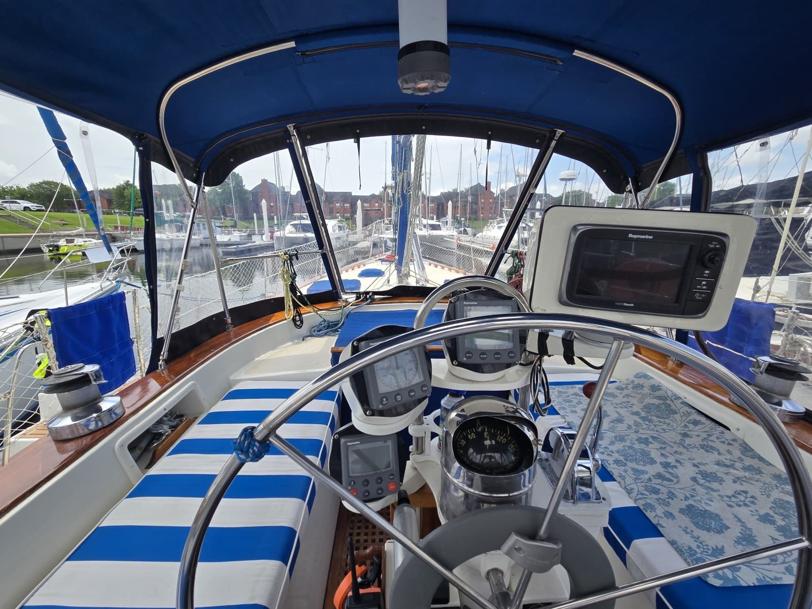 1985 Endeavour 42 CC - Photo 31