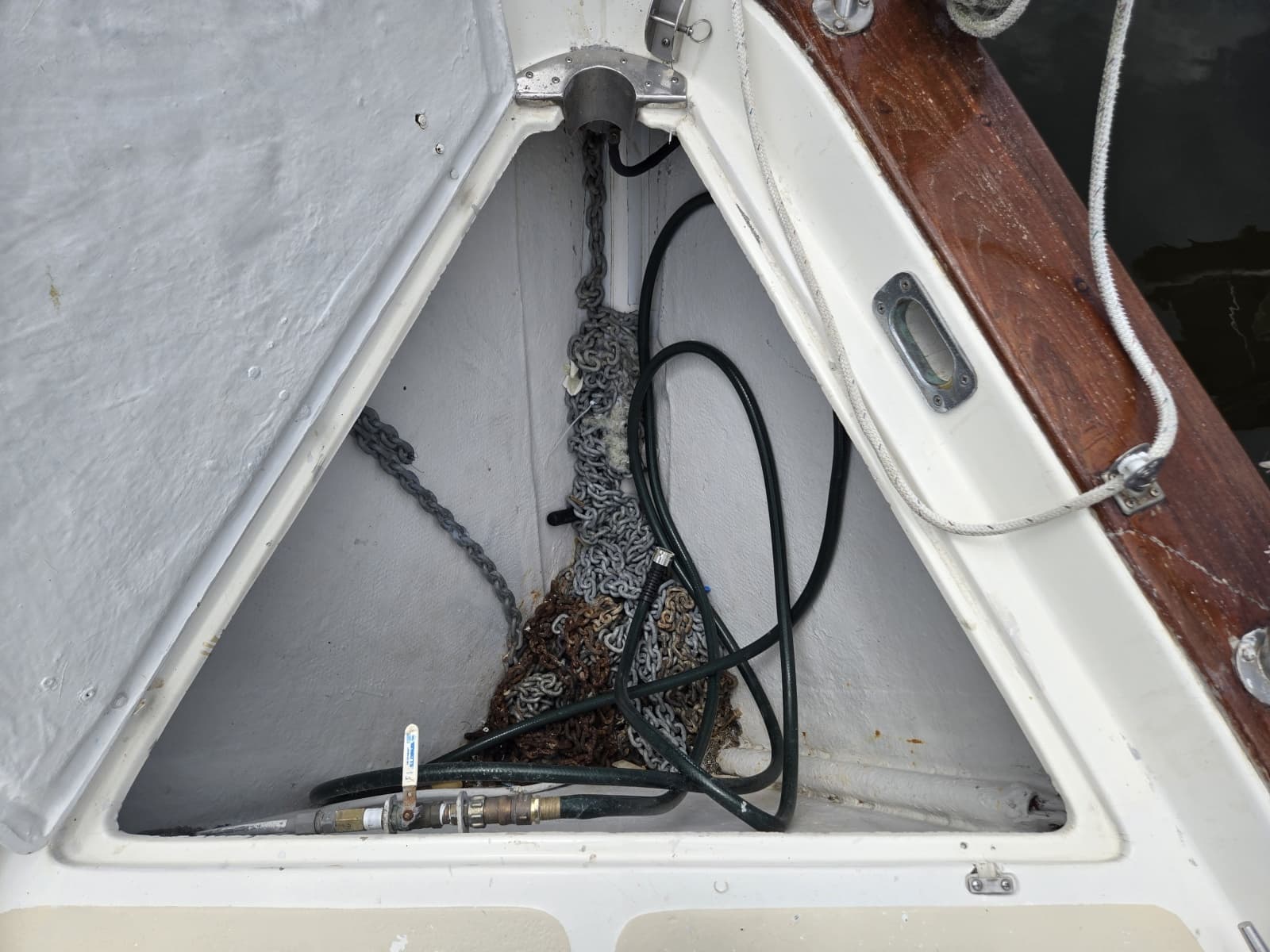 1985 Endeavour 42 CC - Photo 24