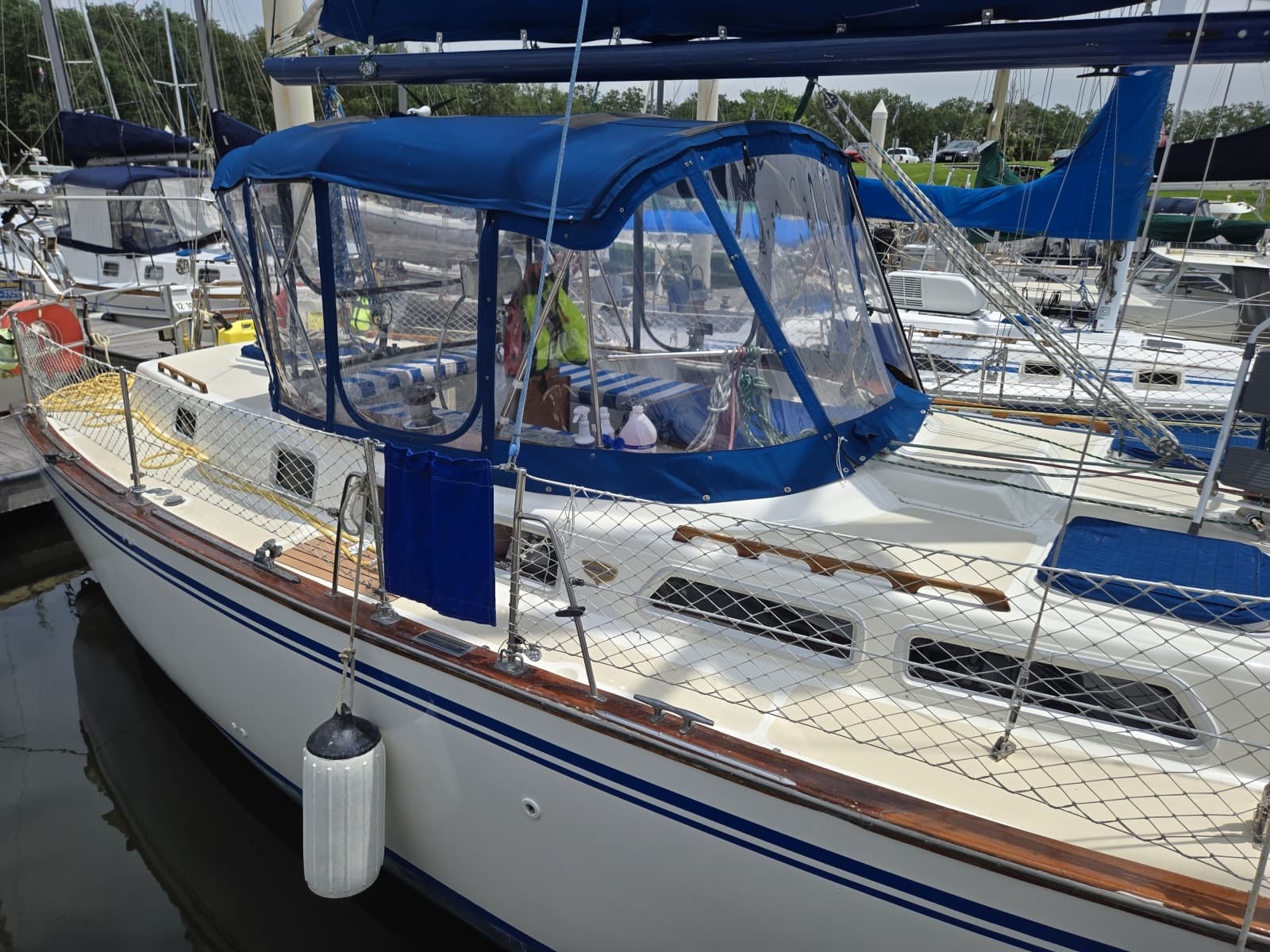 1985 Endeavour 42 CC - Photo 15