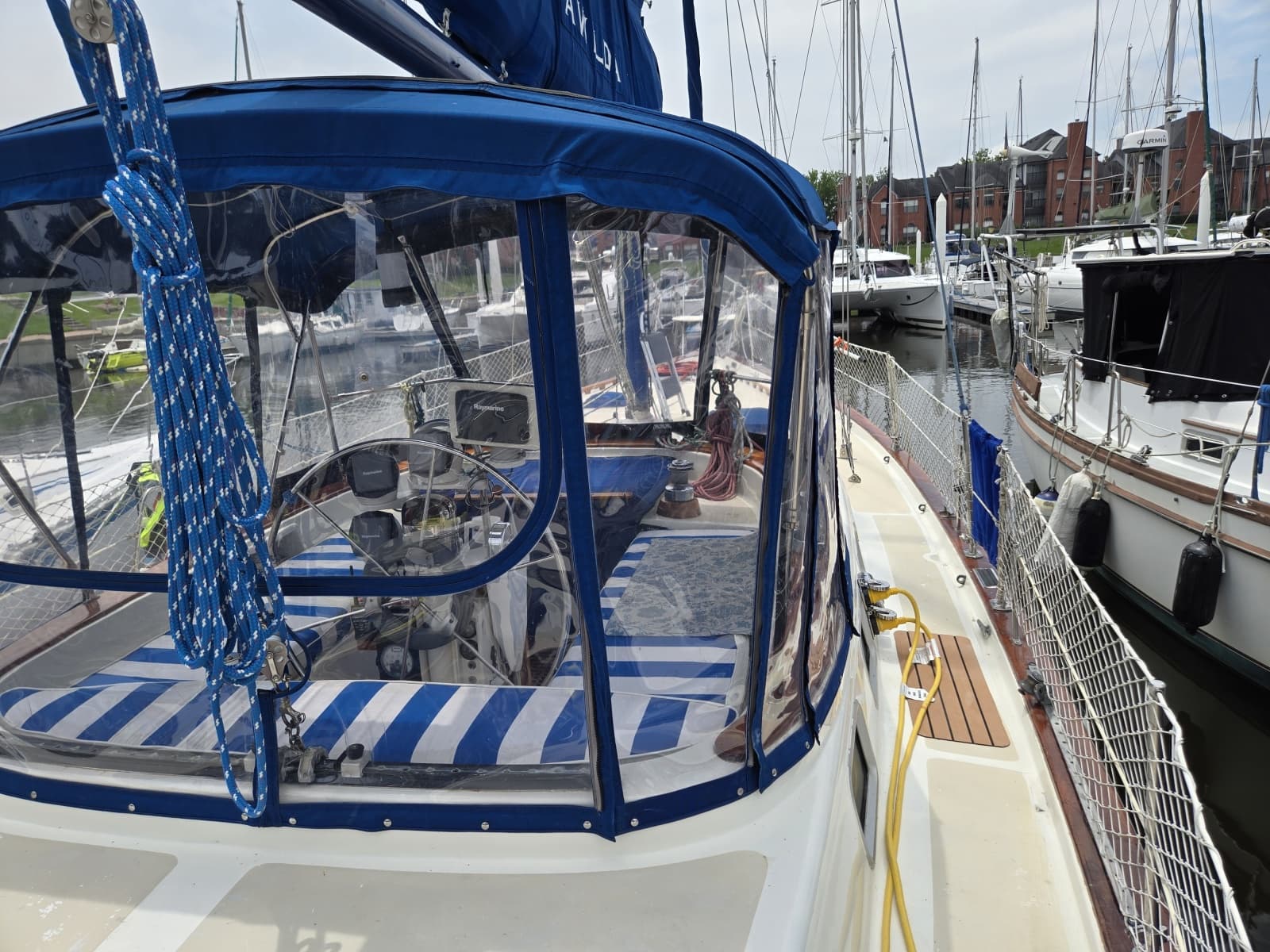 1985 Endeavour 42 CC - Photo 28