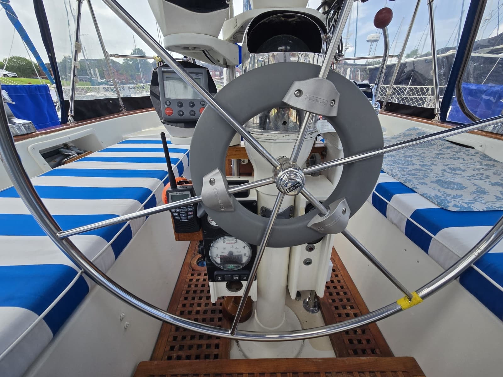 1985 Endeavour 42 CC - Photo 33
