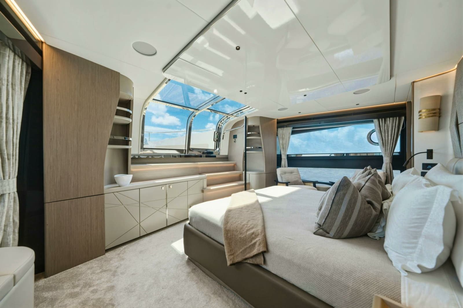 2024 Sunseeker Sunseeker 100 Yacht - Photo 19