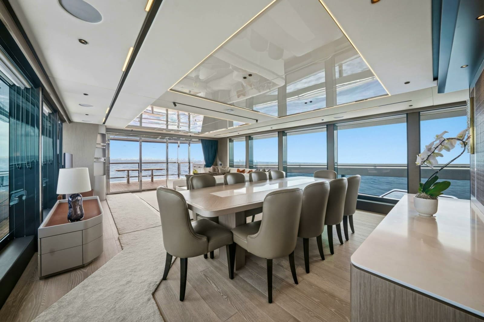 2024 Sunseeker Sunseeker 100 Yacht - Photo 13