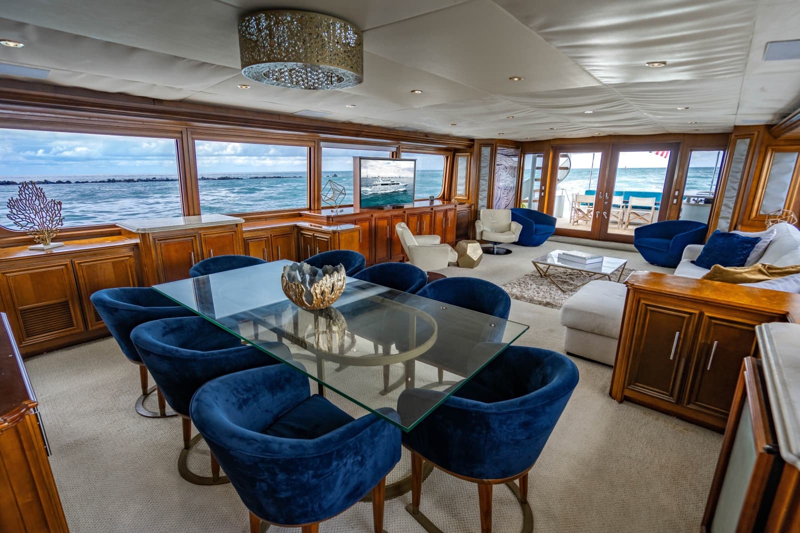 2006 Broward Raised Pilothouse - Photo 5