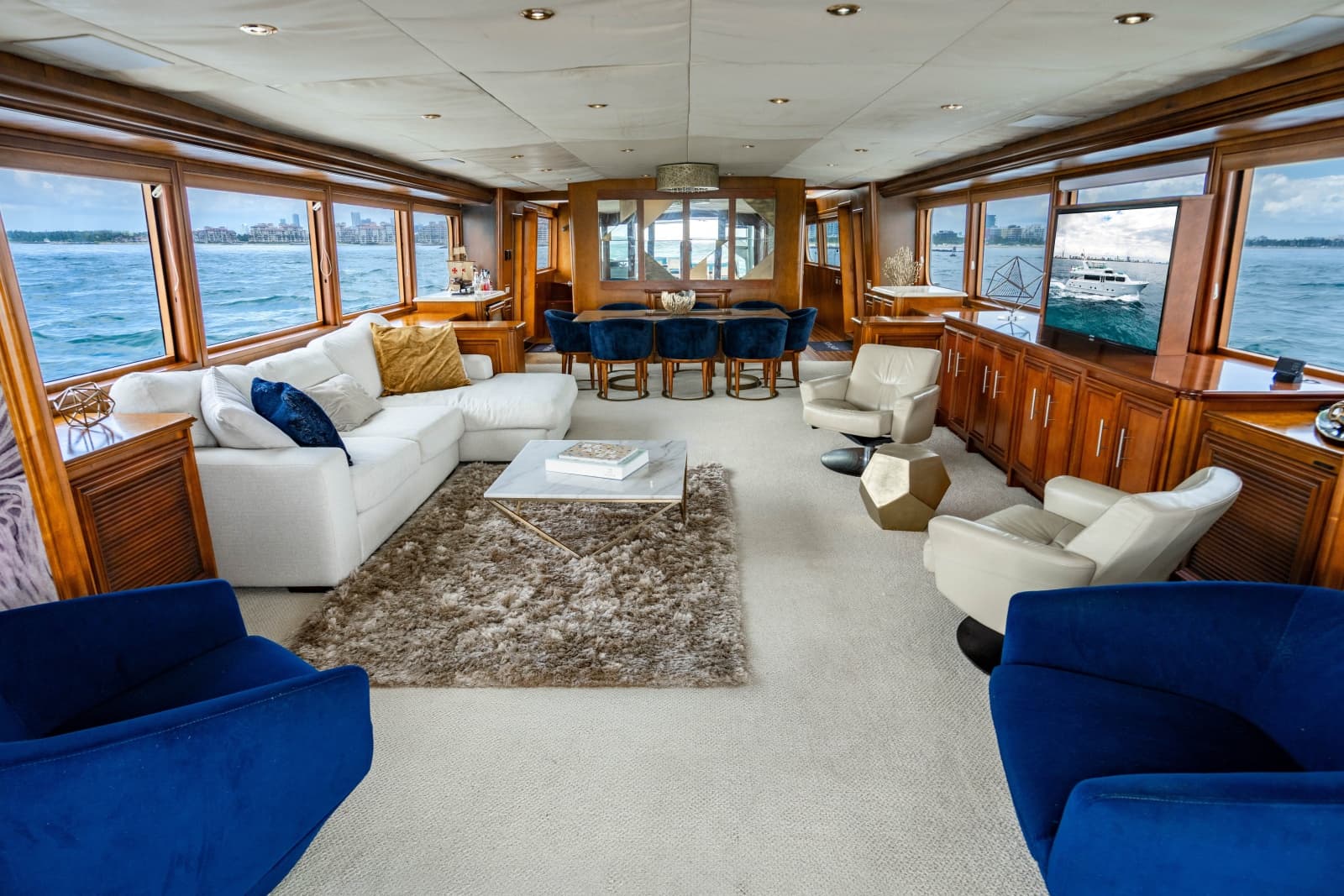2006 Broward Raised Pilothouse - Photo 2