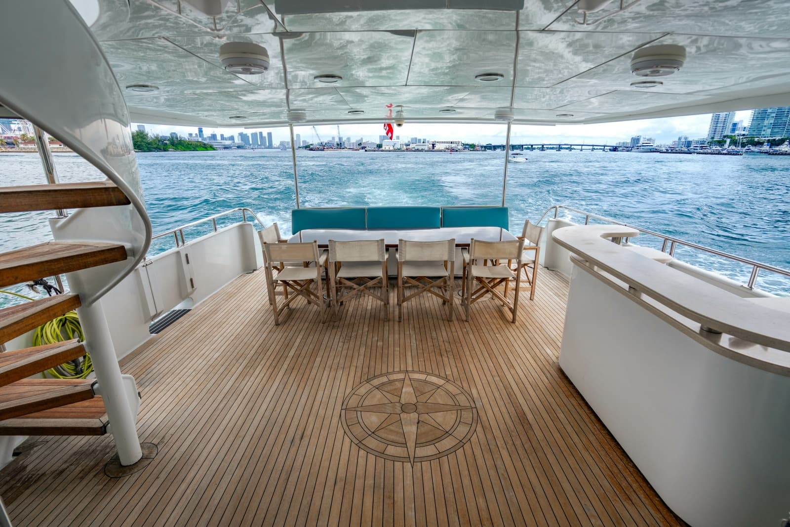 2006 Broward Raised Pilothouse - Photo 38