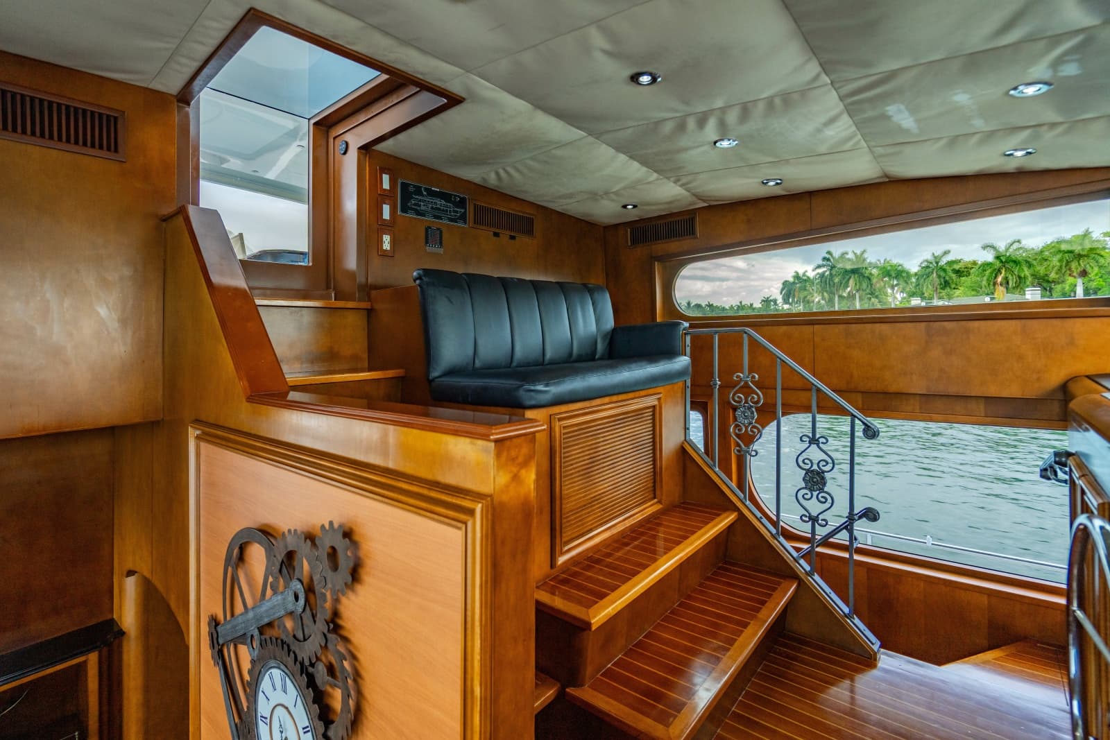 2006 Broward Raised Pilothouse - Photo 12