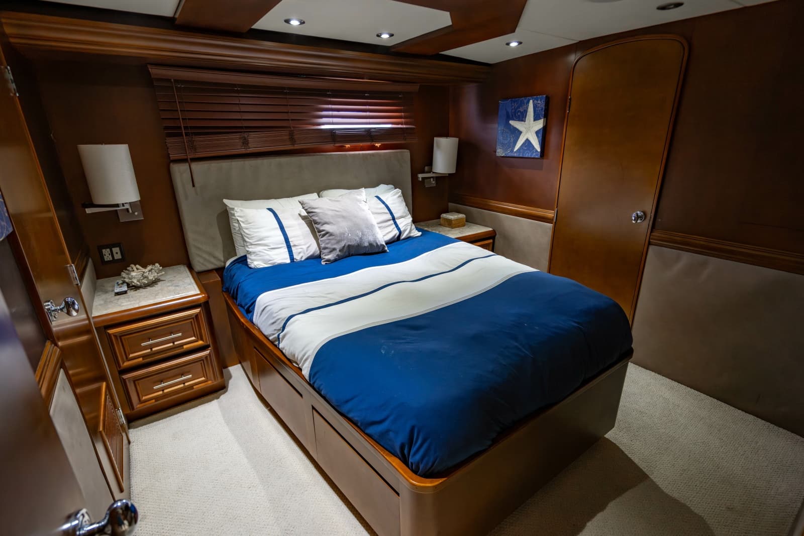 2006 Broward Raised Pilothouse - Photo 22