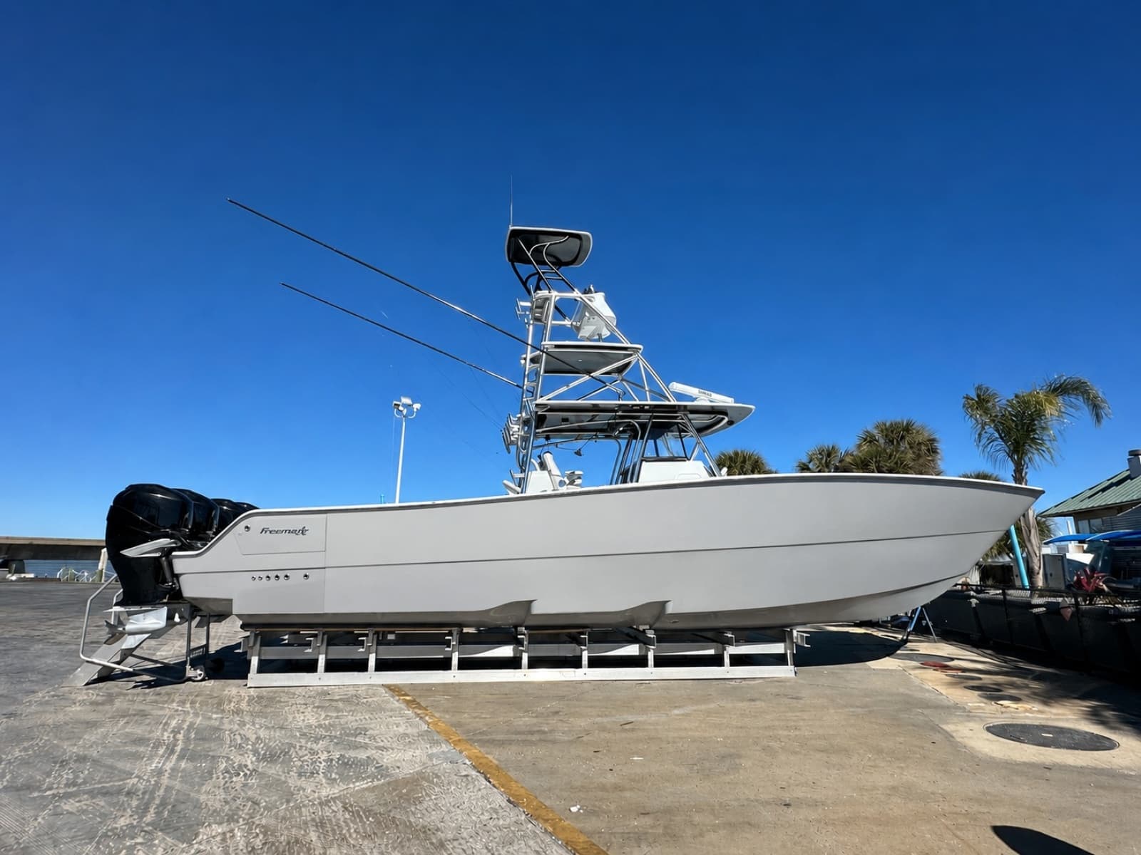 2023 Freeman 42 LR - Photo 1