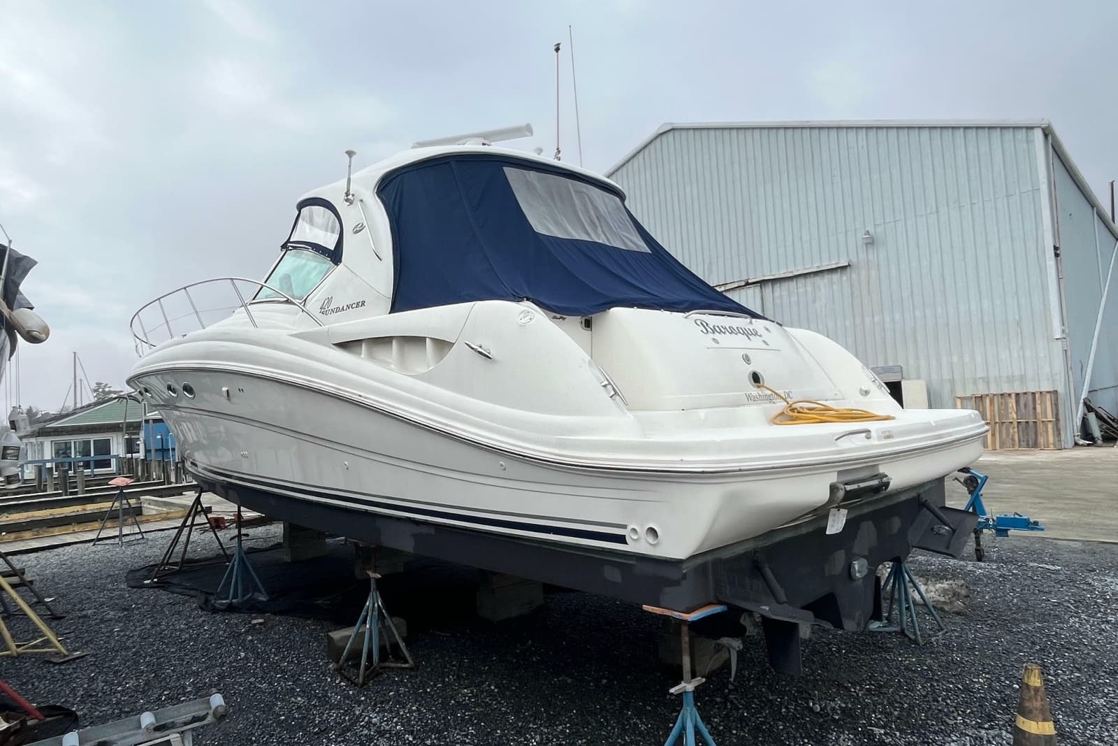2004 Sea Ray 420 Sundancer - Photo 3