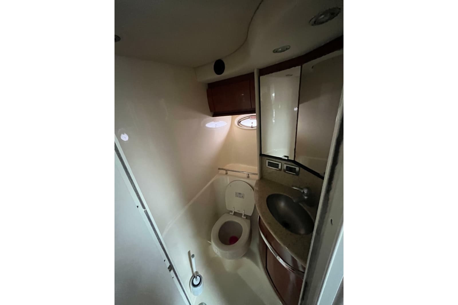2004 Sea Ray 420 Sundancer - Photo 13