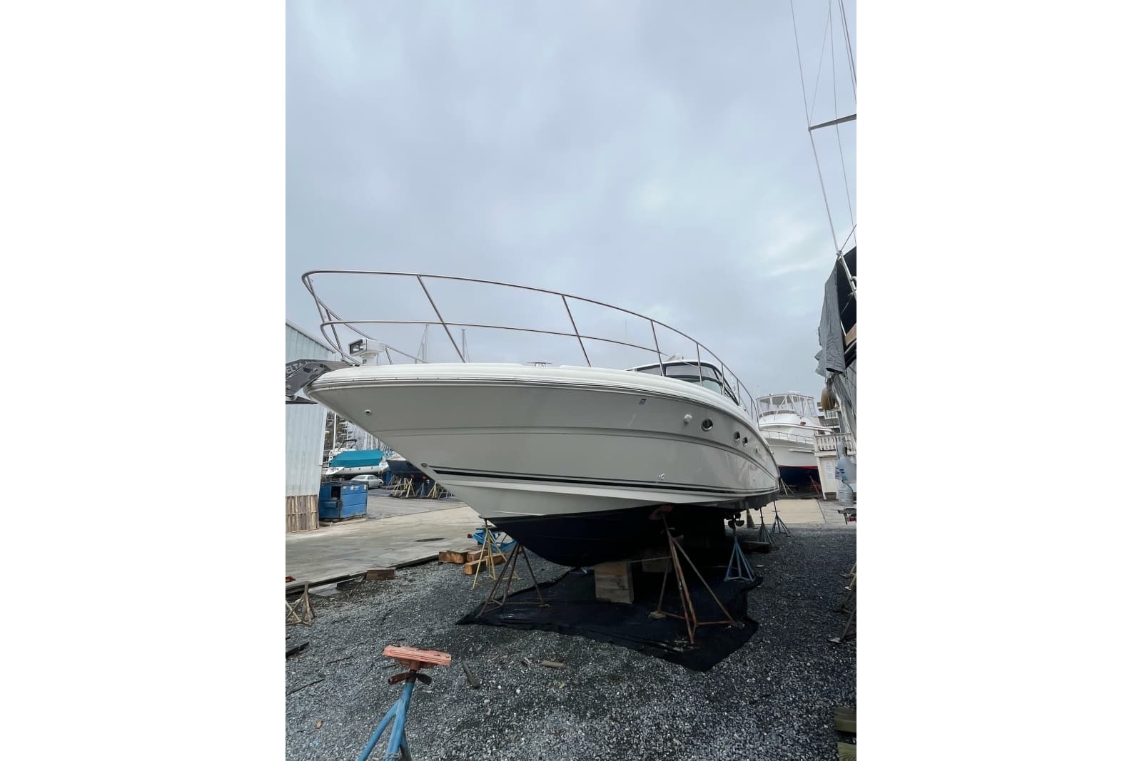 2004 Sea Ray 420 Sundancer - Photo 2