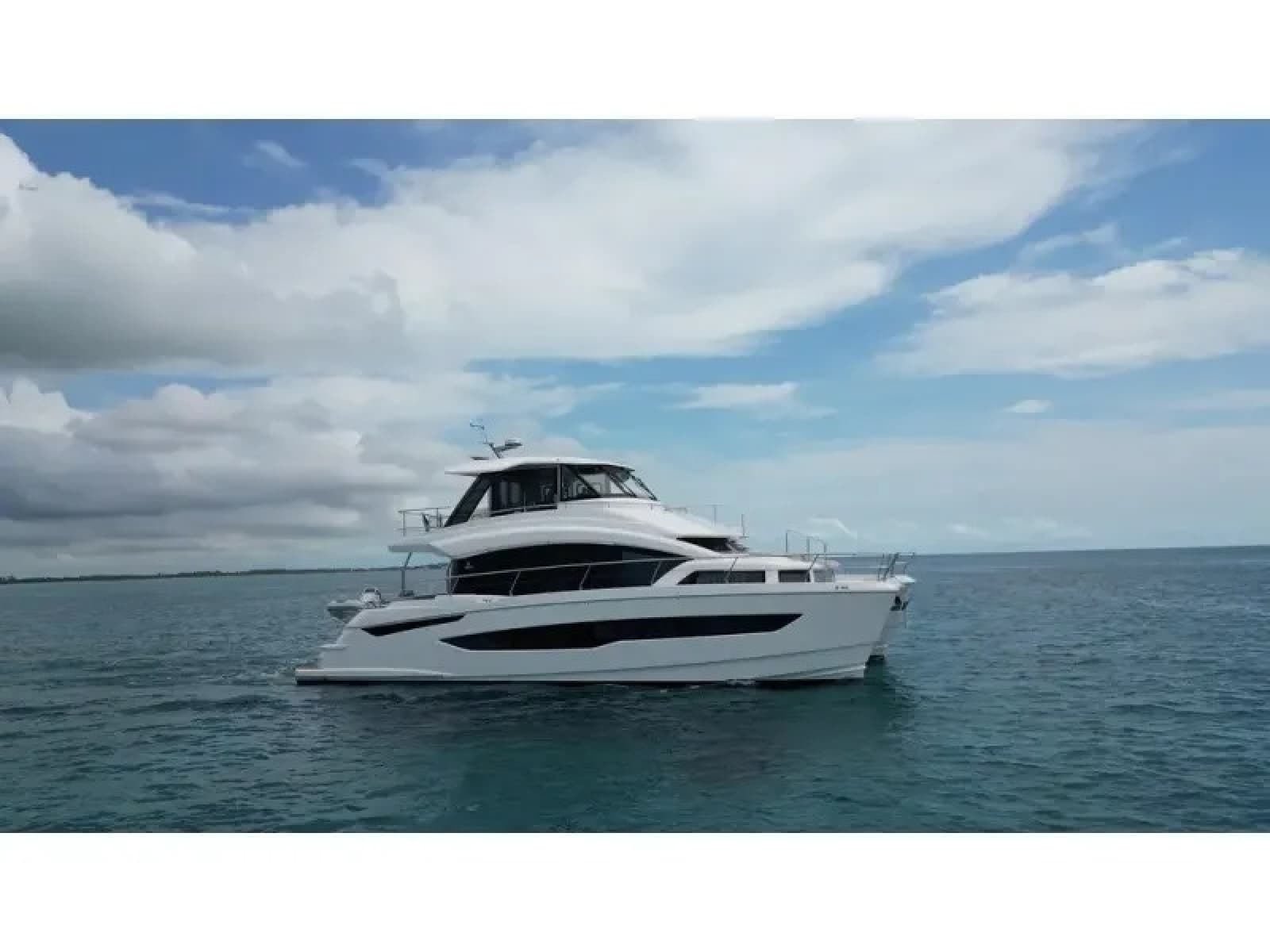 2025 Aquila 54 YACHT - Photo 1