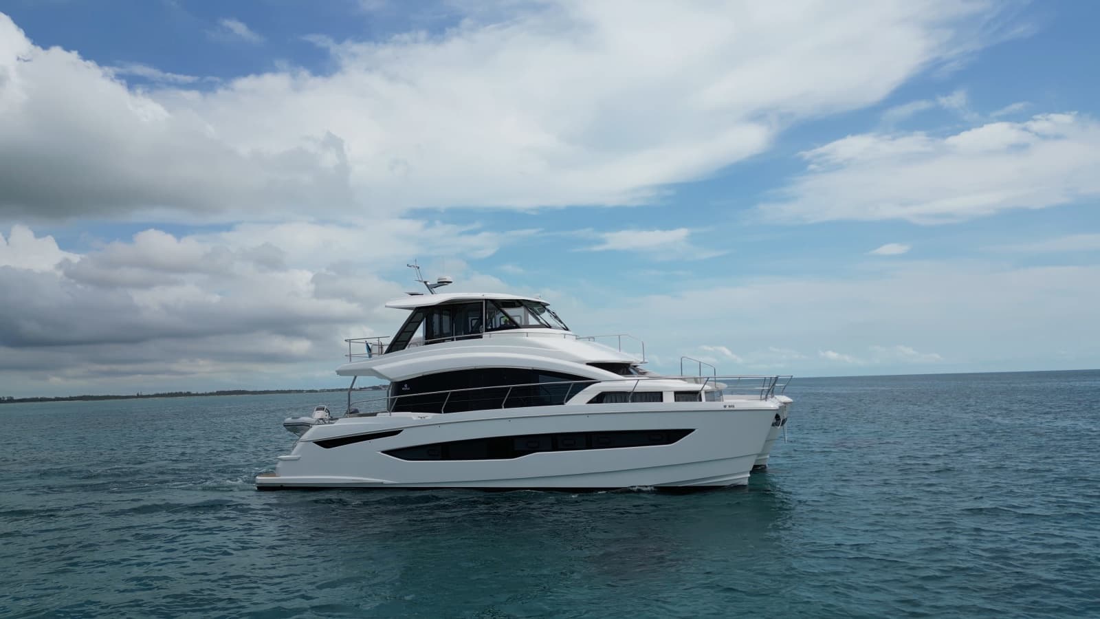 2025 Aquila 54 YACHT - Photo 1