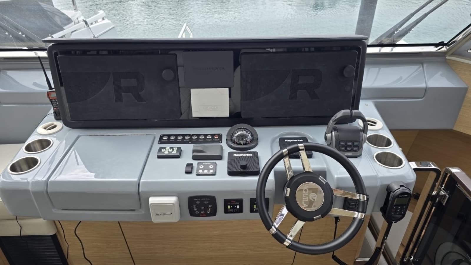 2025 Aquila 54 YACHT - Photo 19